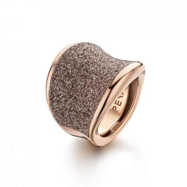 Polvere ring